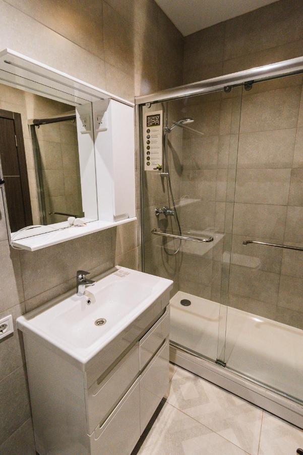 Royal Tower Luxurious Smart Residence Kiev Exteriör bild